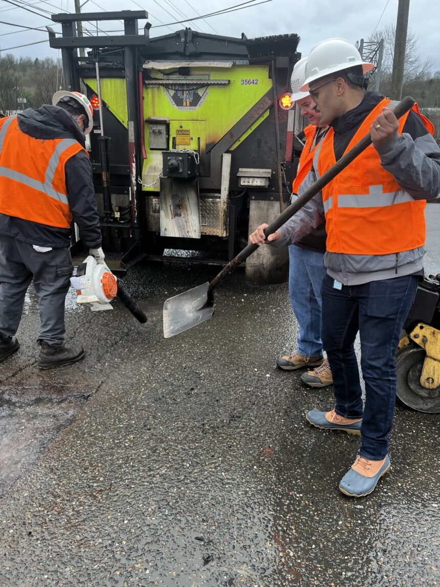 Seattle Councilmember Rob Saka joins SDOT to fill potholes